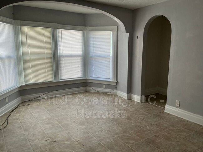Photo - 810 E Erie St Unit 1 (Top Floor)