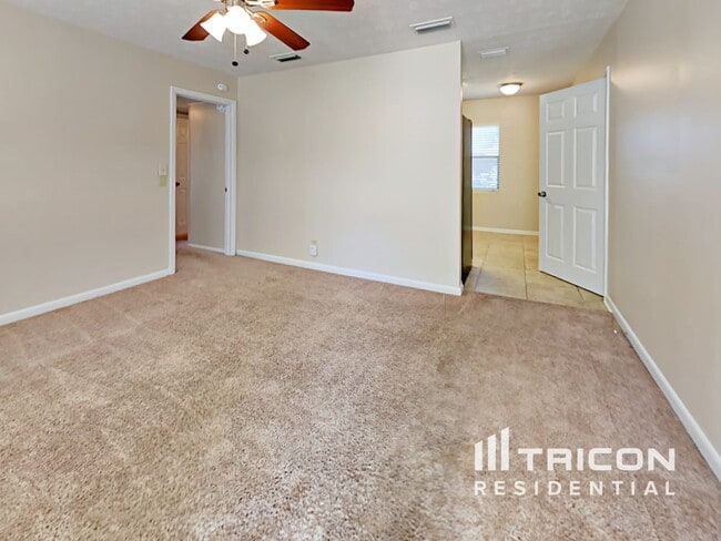 Photo - 10506 Dodd Rd