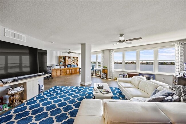 Photo - 5200 Brittany Dr S Unit 303