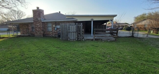 Photo - 3 Bedroom and 2 Bath Duplex with Carport a...