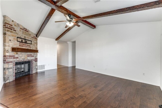 Photo - 804 Tyler St