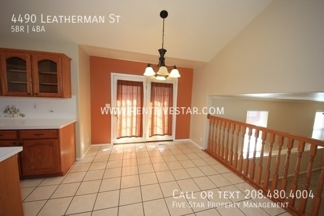 Photo - 4490 Leatherman St