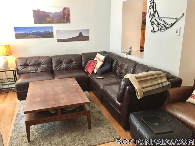 Photo - 22 Hayden St