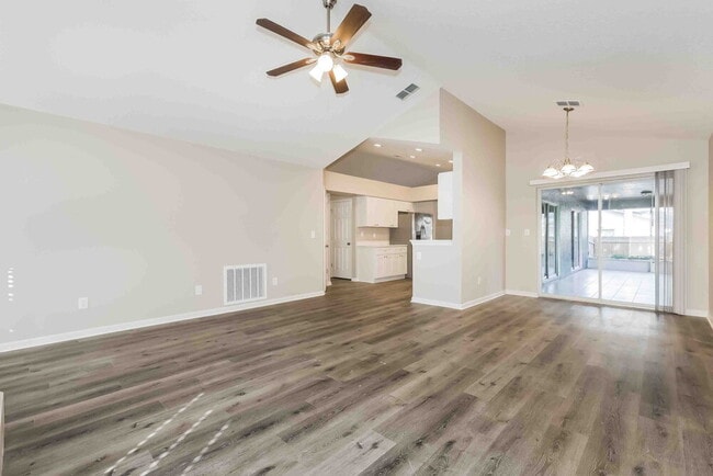 Photo - 4551 Oak River Cir