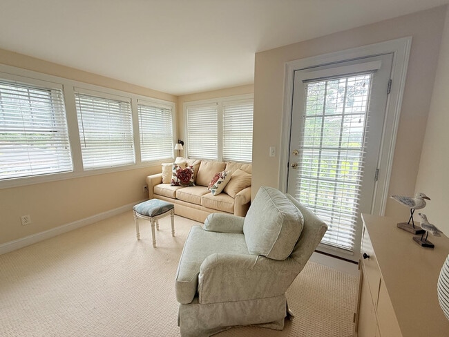 Photo - 7 Norwood Ln Unit SI FL3-ID1532213P