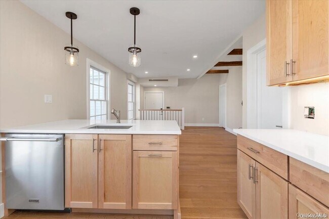 Photo - 108 South St Unit D