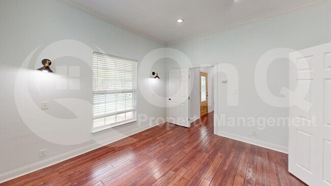 Photo - 4523 Sycamore St