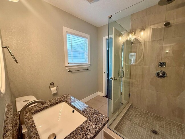 Photo - 1921 NW 38th St