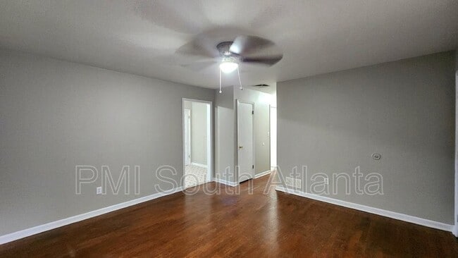 Photo - 1028 Tamarack Trail