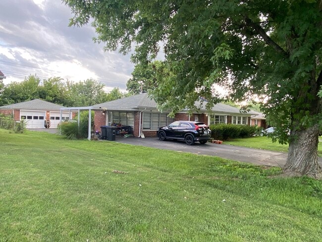 Building Photo - 709 Timothy Dr Rental