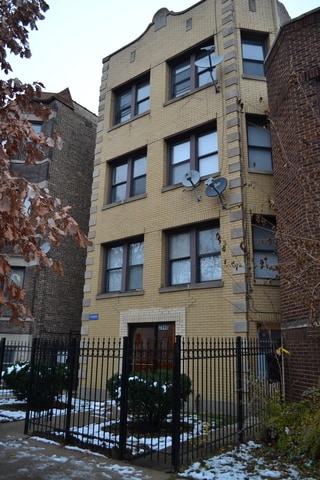 Photo - 2948 W Nelson St Apartment Unit 1