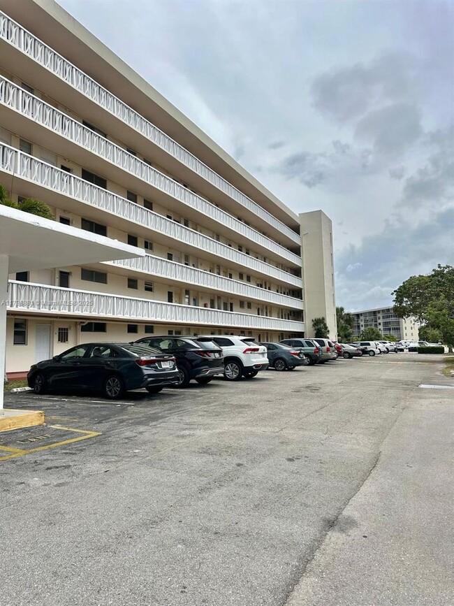 Photo - 2920 Point E Dr Condo Unit N408