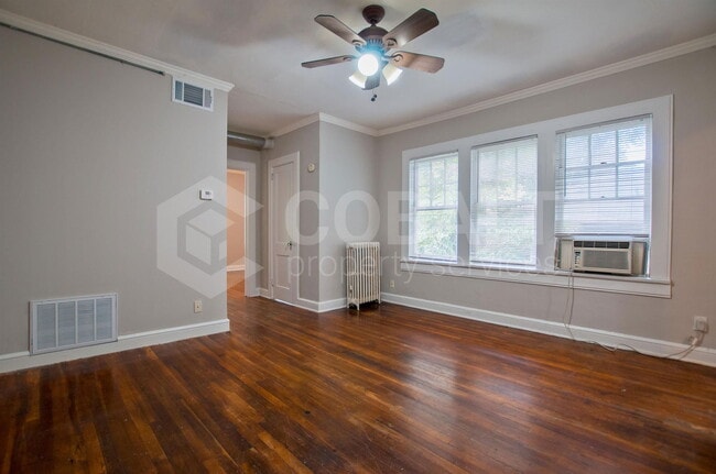 Photo - 674 Somerset Terrace NE Unidad 8 Rental