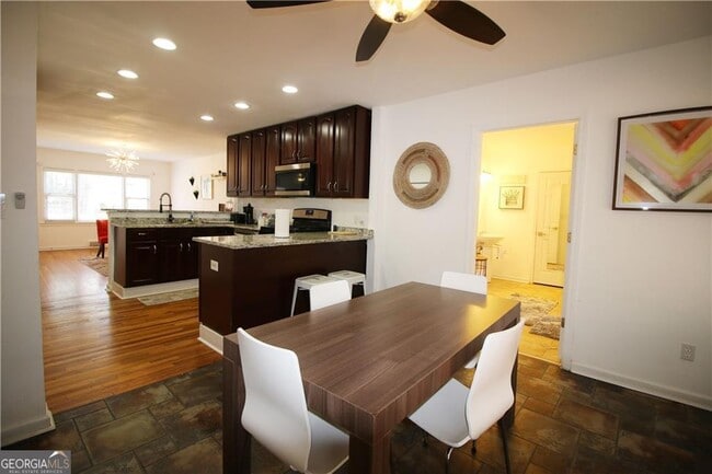 Photo - 1875 Brewer Blvd SW