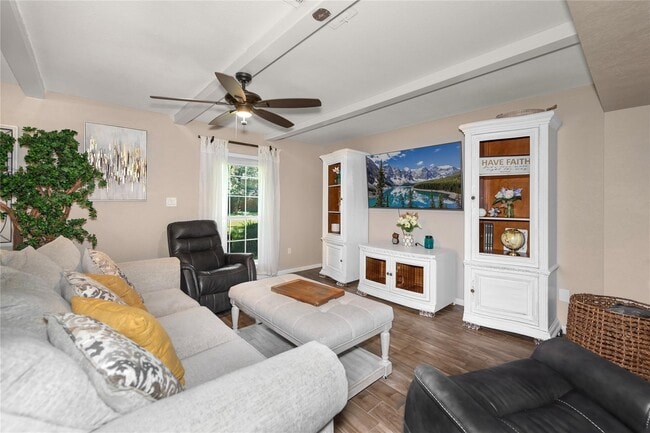 Photo - 676 Ravensworth Dr