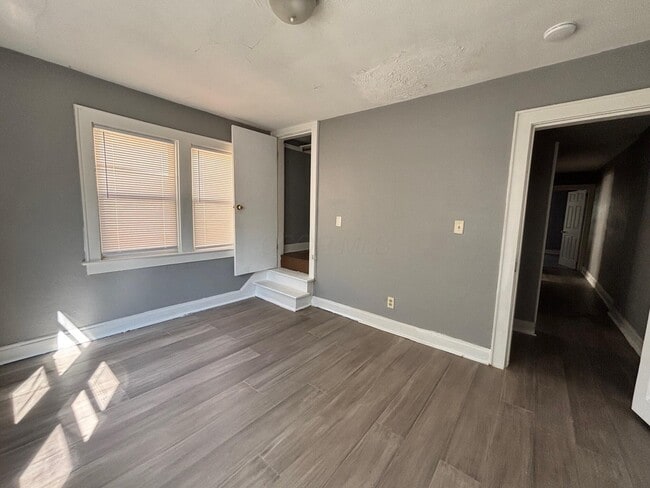 Photo - 1091 S Champion Ave