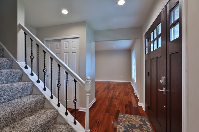 Photo - 7002 Wethersfield Pl