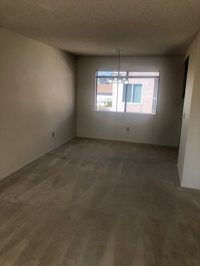 17055 S Dalton Ave Unidad 5