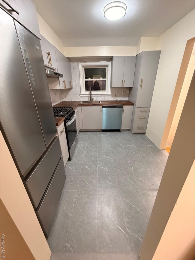 Photo - 3189 Hatting Pl