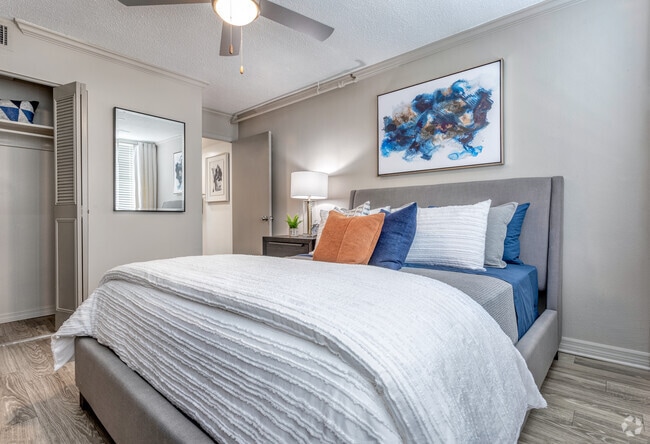 1BR / 1BD - 530SF