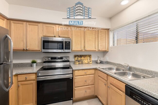 Building Photo - 11640 N 51st Ave Unit 237