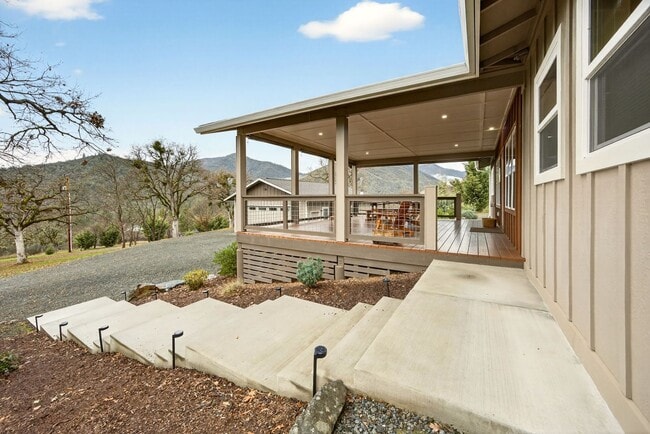 Photo - 860 Humbug Creek Rd