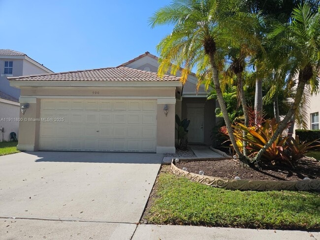 Photo - 900 Savannah Falls Dr