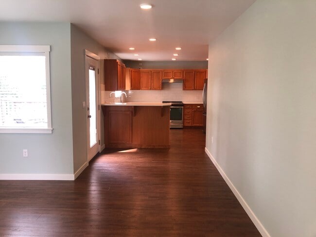 Photo - 805 NW Fisk St Unit 805