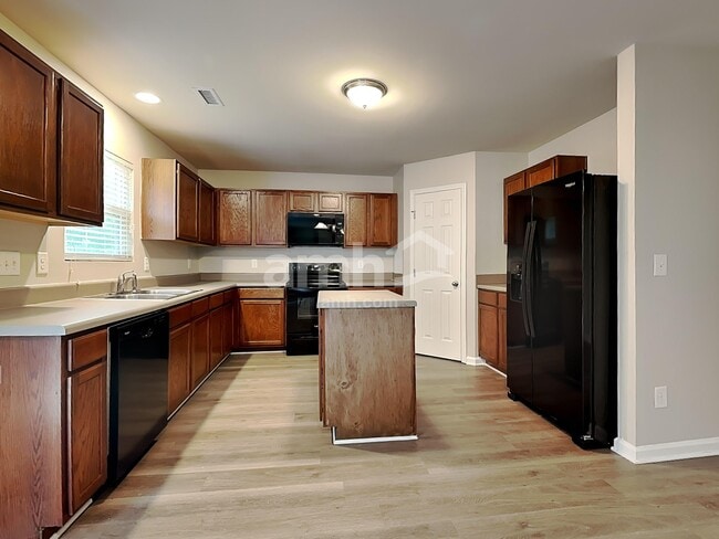 197 Woodcreek Ln