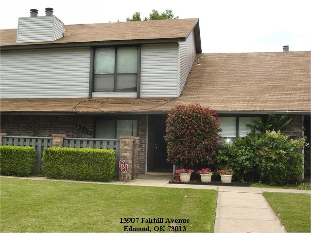 Building Photo - 13907 Fairhill Ave Rental