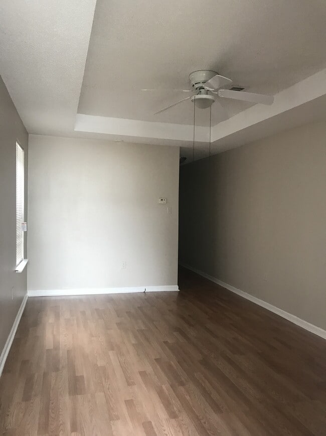 Photo - 2633 Louisa St Unidad B