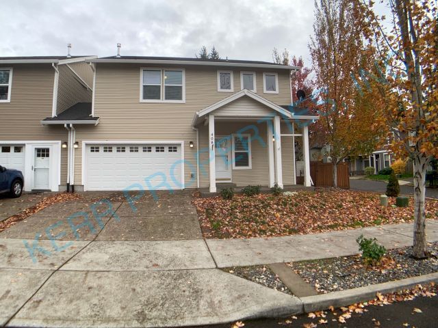 Photo - 408 NE 141st Pl House