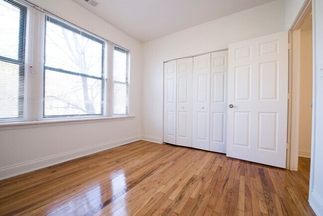 Photo - 3501 W Adams St Chicago, IL 60624