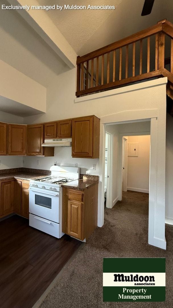 Photo - Cute 1.5 story!