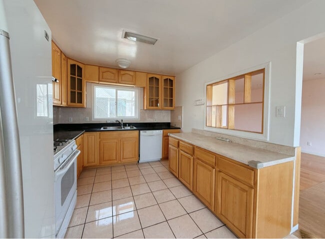 Photo - 307 Teddy Ave