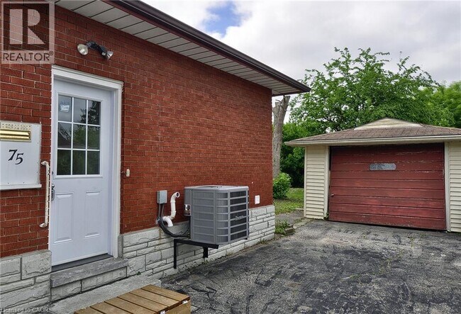 Photo - 75 Olympic Dr