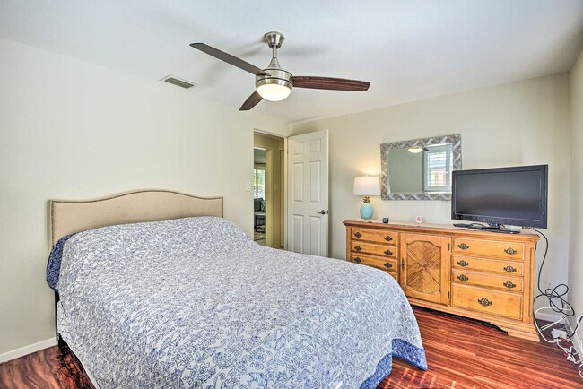 Photo - 301 Grove St Unidad SI ID1603895P