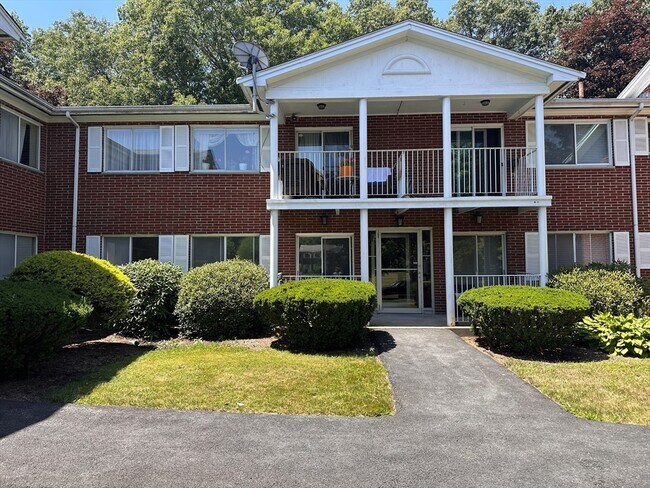 Photo - 6 Bayberry Dr Unit 1
