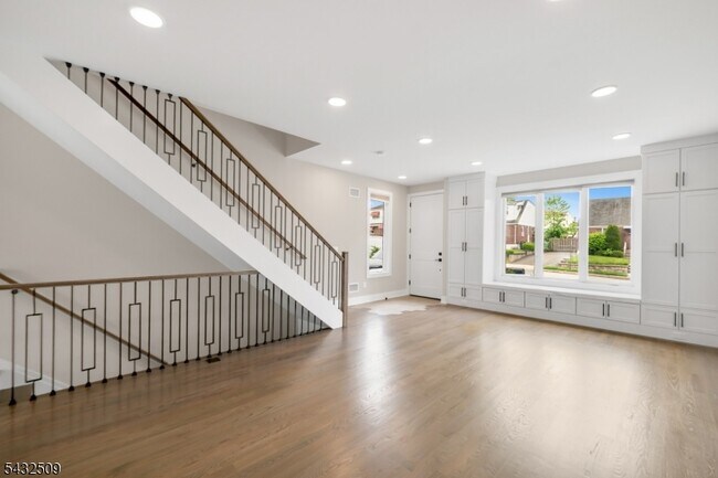 Photo - 139 Philip Ave