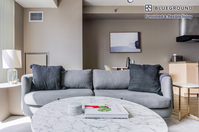 Photo - 989 112th Ave NE Unit FL15-ID905