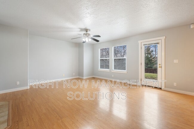 Photo - 5919 S Harrington Way