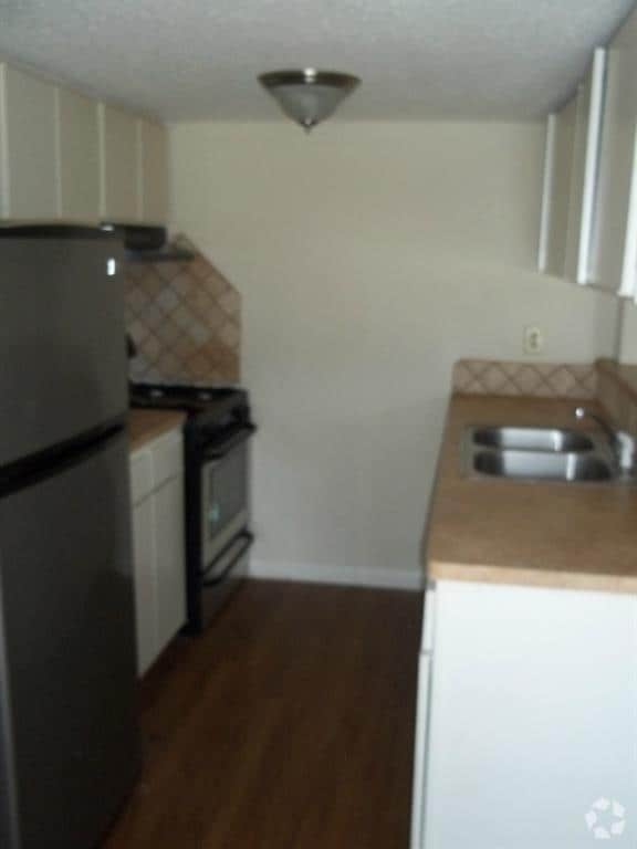 Building Photo - 4709 Harmon Ave Unit 316 Rental
