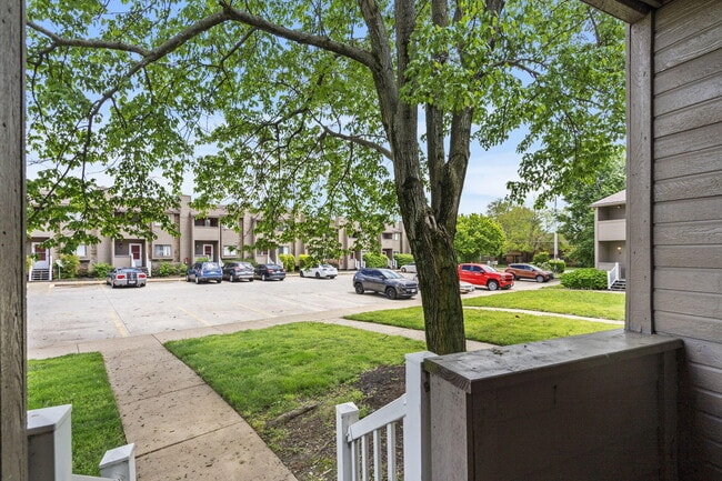 Photo - 1711 E Walnut Lawn St