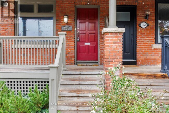 Photo - 253 Bedford Rd Unit Upper