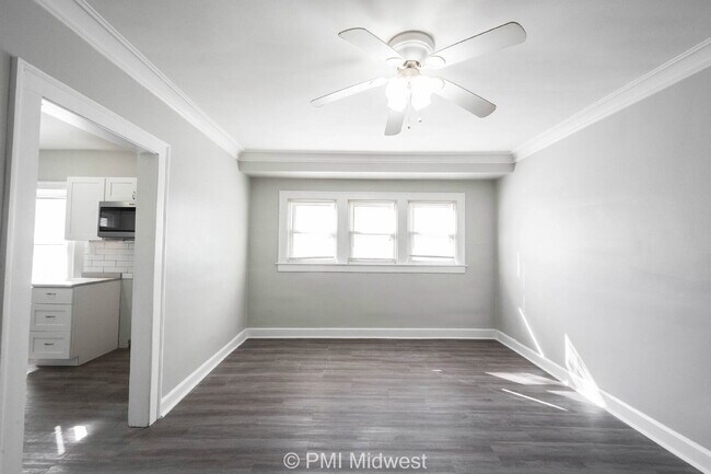 Photo - "Charming 3 Bedroom with Hardwood Floors i...