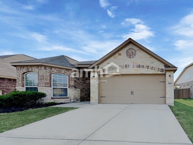 Building Photo - 7913 Oxbow Way