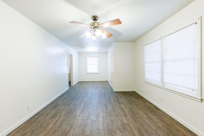 Photo - 4209 38th St