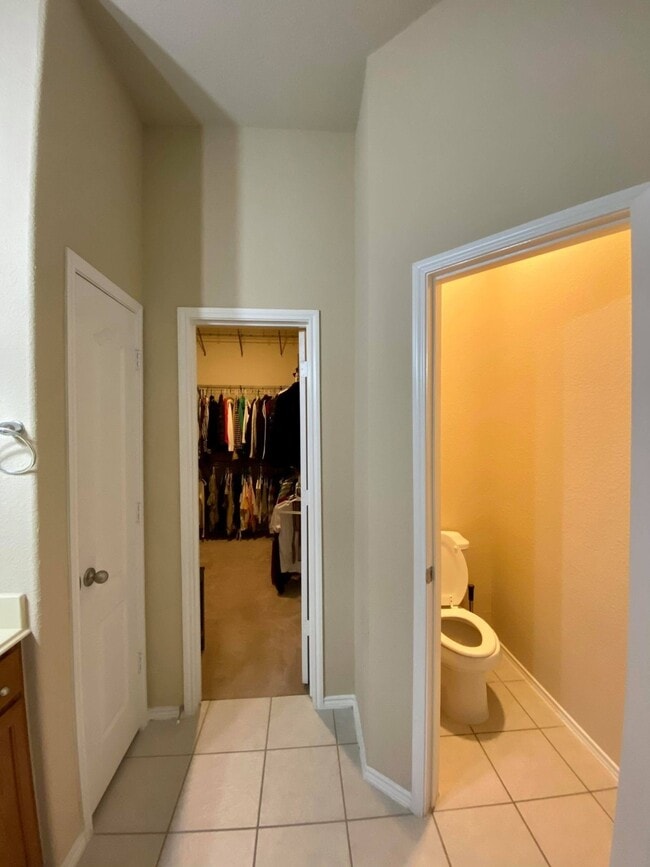 Building Photo - 21494 Kings Bend Dr