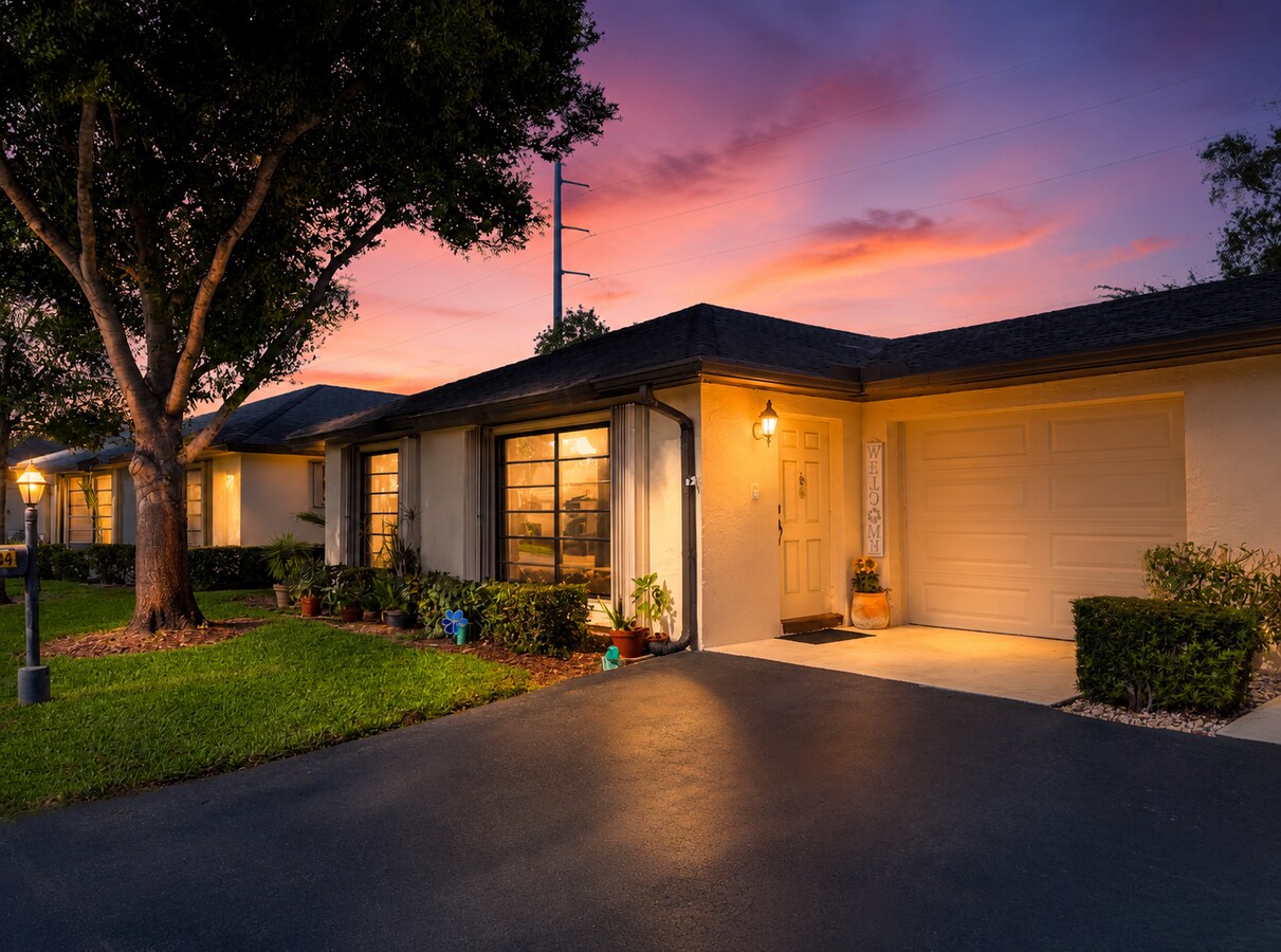 "Spacious 2-Bed, 2-Bath Boynton Beach Gem with Modern Granite Elegance – 1400 Sq Ft!" - "Spacious 2-Bed, 2-Bath Boynton Beach Gem with Modern Granite Elegance – 1400 Sq Ft!" Unit APT A