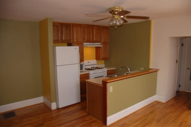 Building Photo - 3 W Hollister St